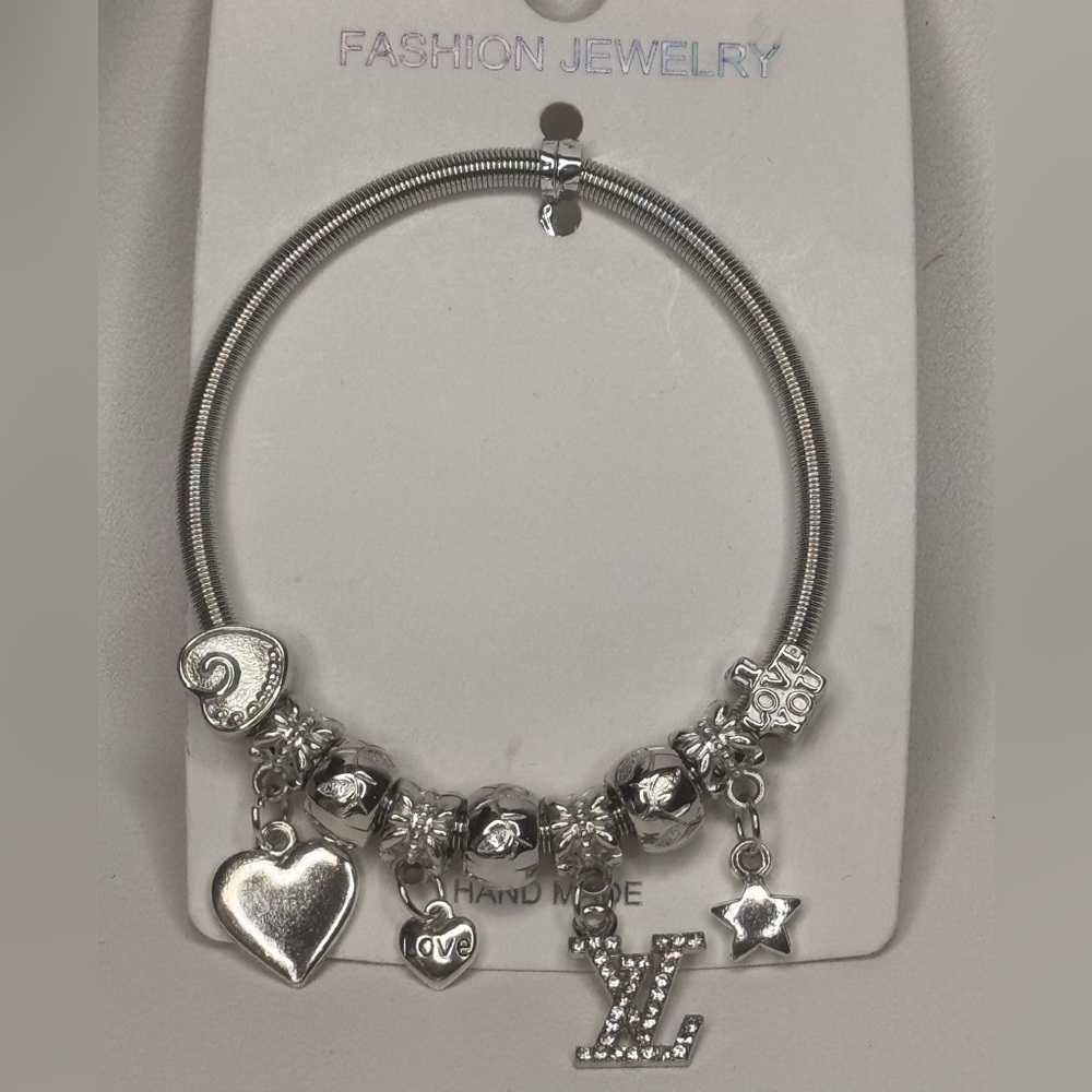Fashion Jewelry Silver Charm Bracelet with Heart and Letter Charms